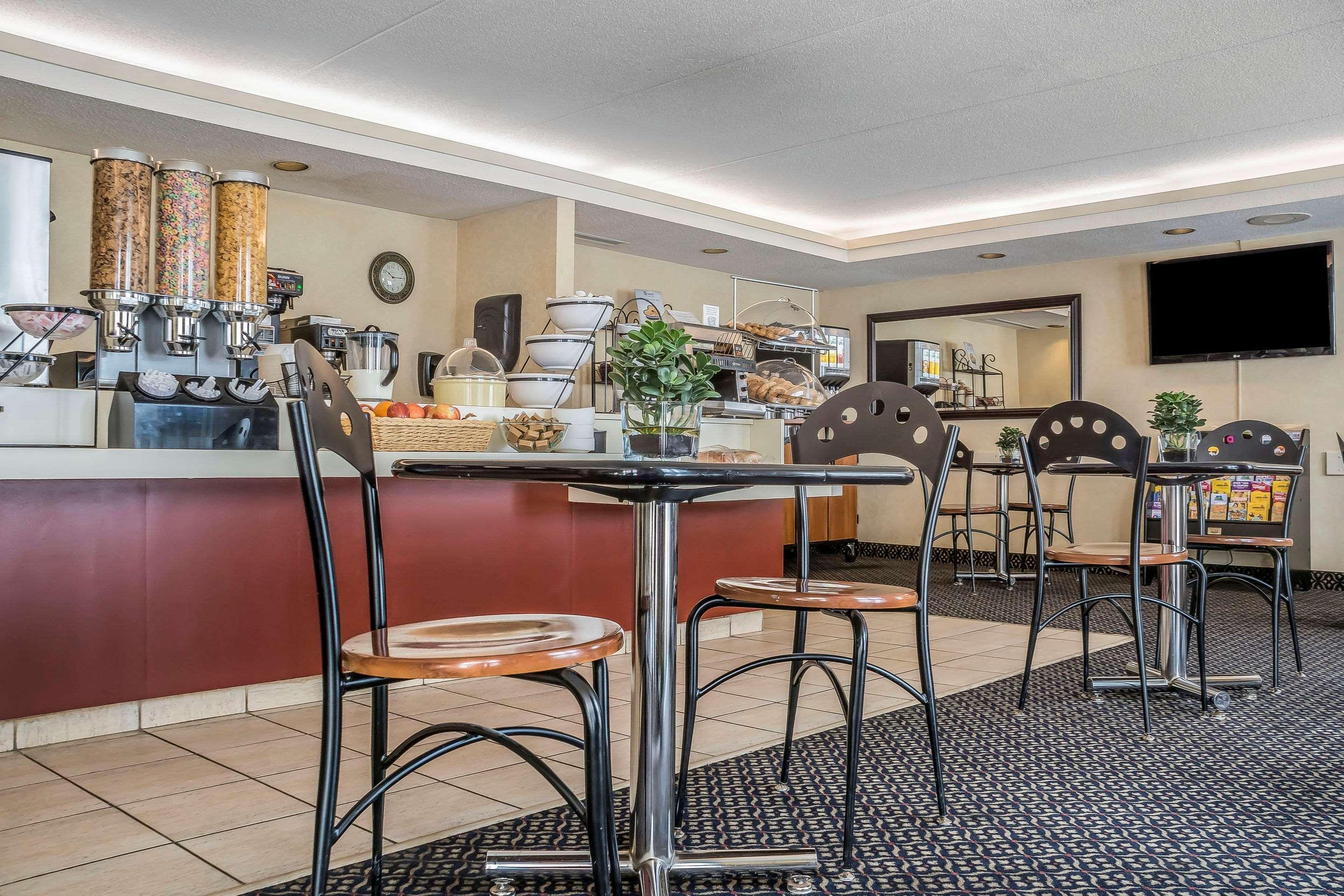 Comfort Suites London Extérieur photo