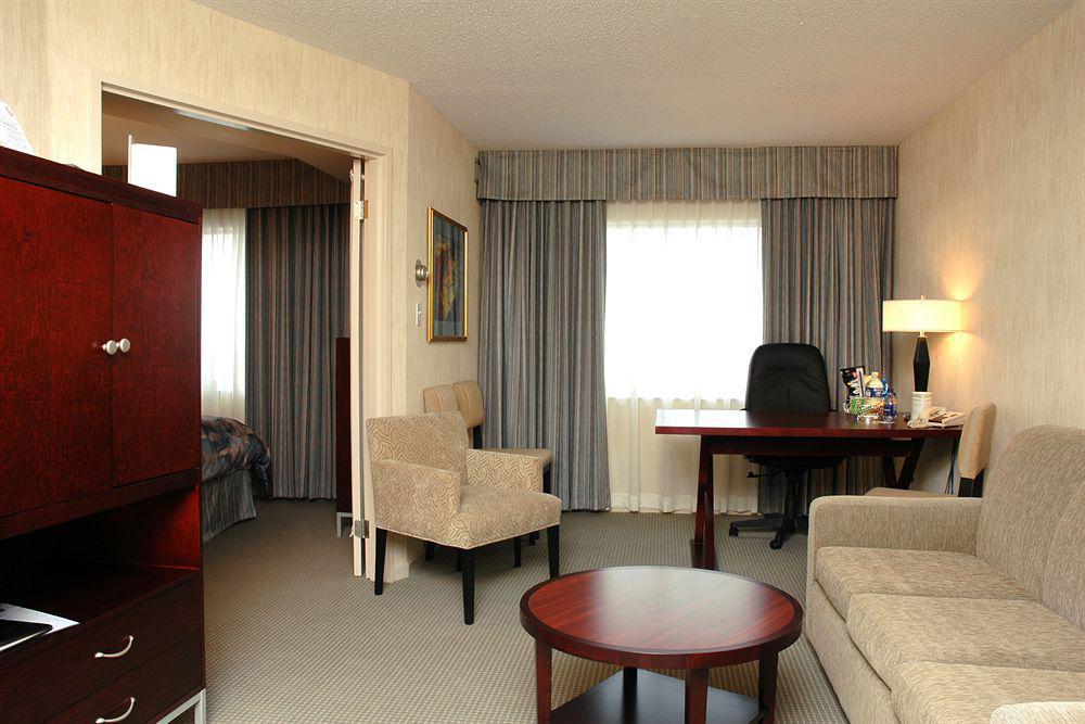 Comfort Suites London Extérieur photo